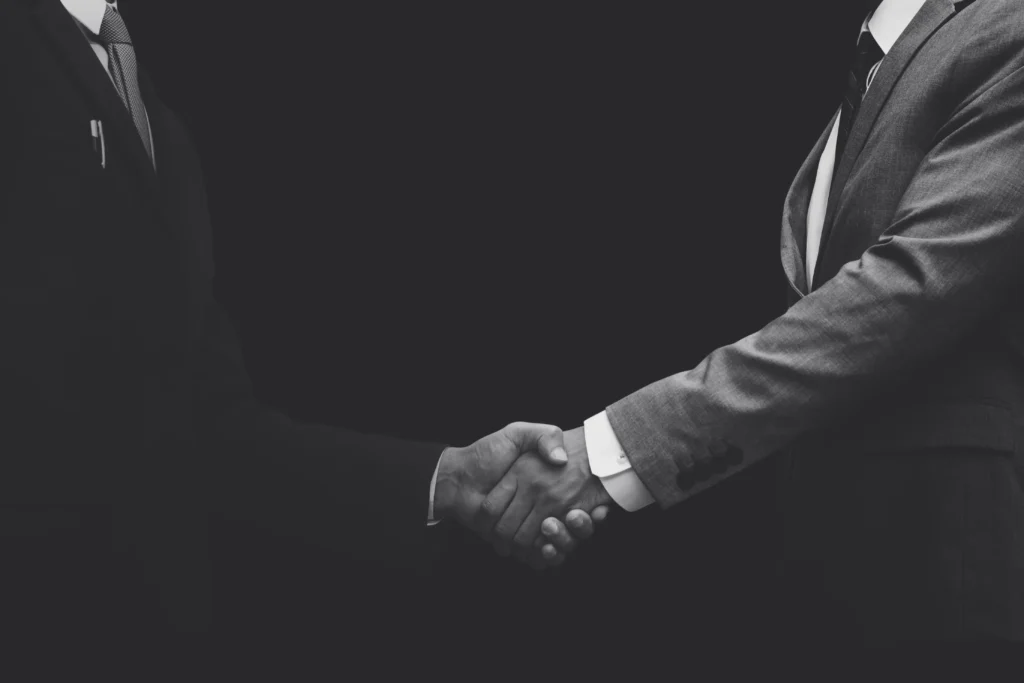 Imagen conceptual de asesoramiento jurídico empresarial en el ámbito del derecho mercantil y negocios